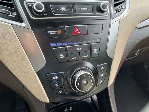 Used 2018 Hyundai Santa Fe Sport image 27