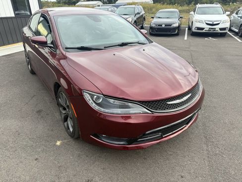 Used 2015 Chrysler 200 S w/ Navigation & Sound Group I image 4