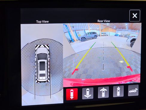 New 2026 Chrysler Pacifica Select image 18