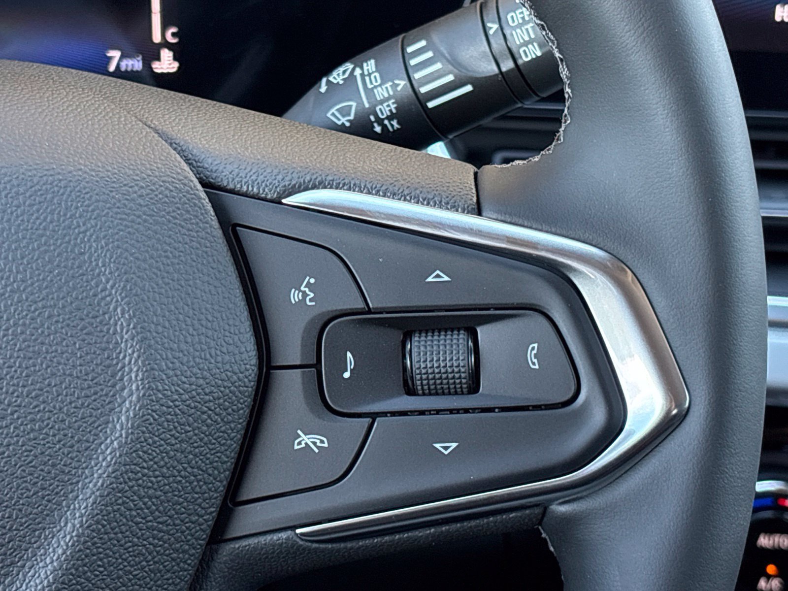 New 2026 Chevrolet Trax LT w/ Driver Confidence Package FWD image 25