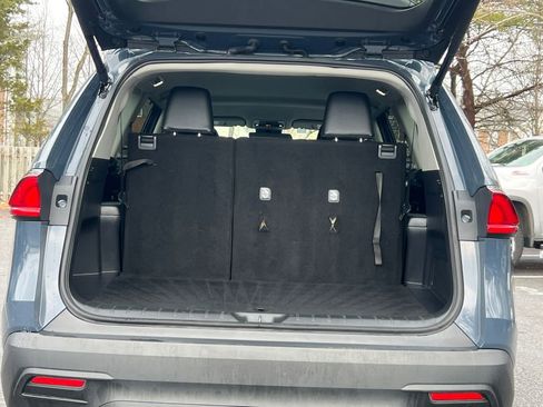 Used 2025 Toyota Grand Highlander XLE image 16