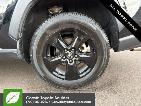 Used 2021 Toyota RAV4 XLE AWD/4WD image 31