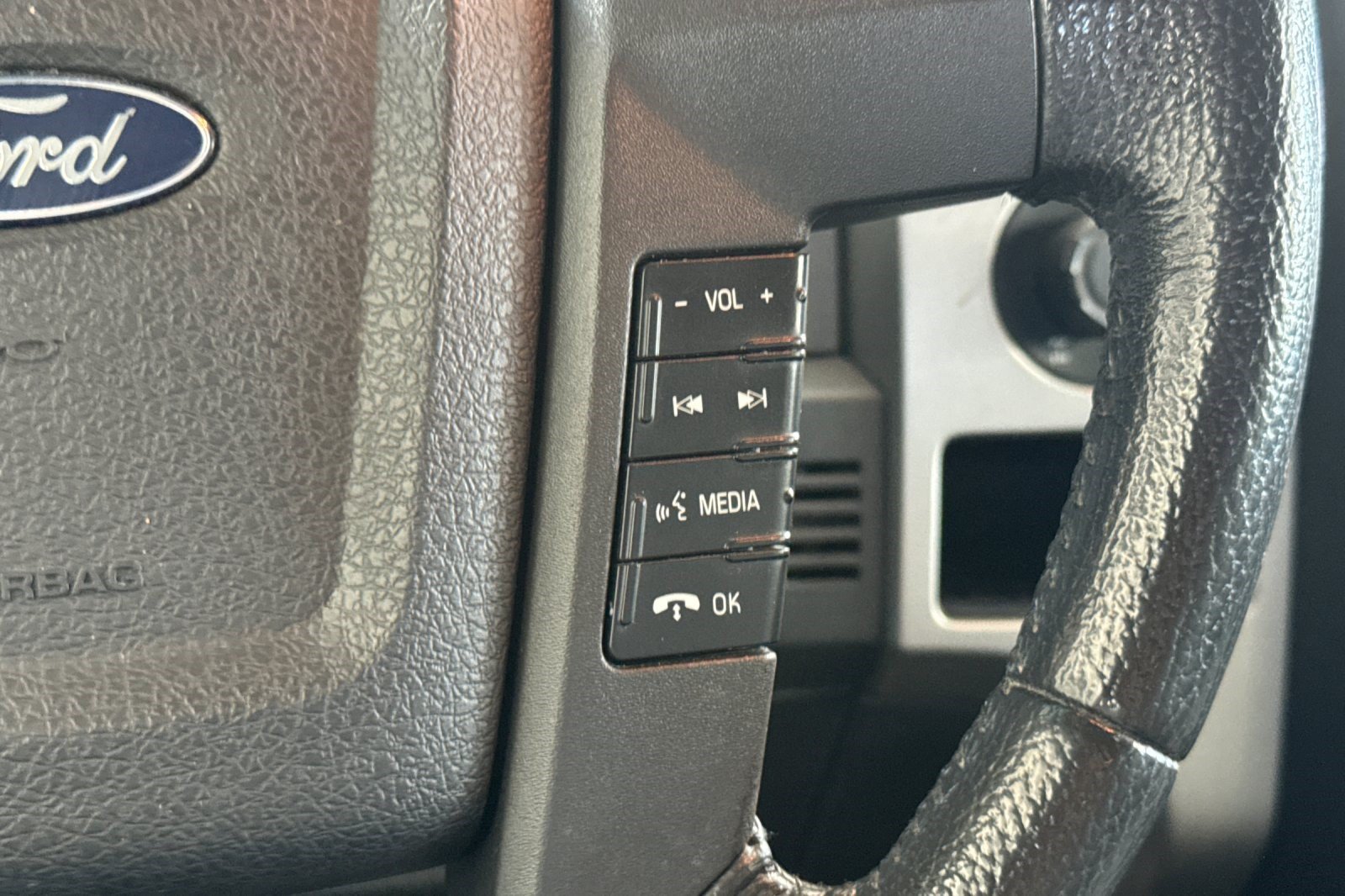 Used 2013 Ford F150 XLT w/ XLT Chrome Pkg RWD image 28
