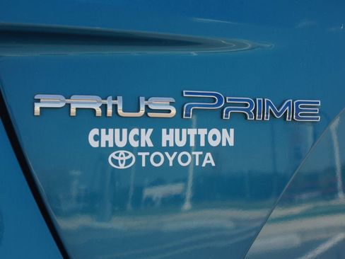 Used 2021 Toyota Prius Prime XLE image 18