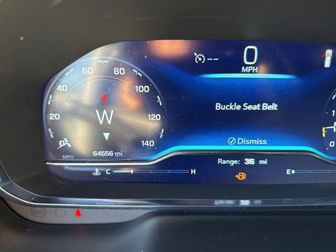 Used 2024 Chevrolet Suburban Premier image 18