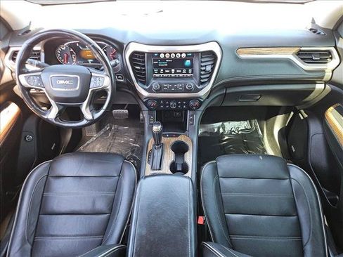 Used 2019 GMC Acadia Denali w/ Technology Package FWD image 23