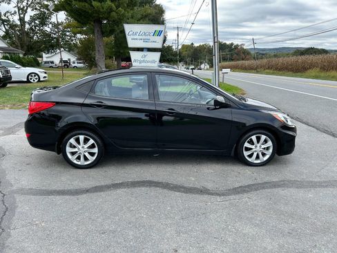 Used 2012 Hyundai Accent GLS w/ Premium Pkg 3 image 7