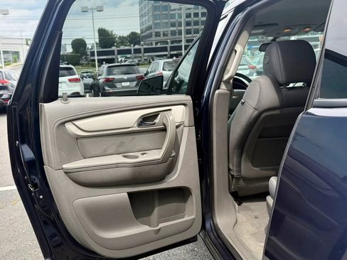 Used 2015 Chevrolet Traverse LS FWD image 24