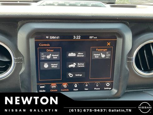 Used 2023 Jeep Wrangler Unlimited Sahara w/ Cold Weather Group AWD/4WD image 23