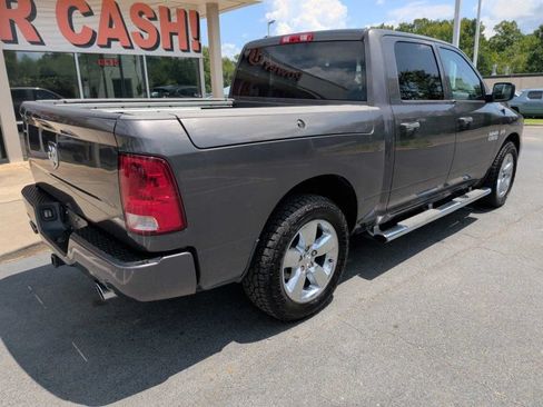 Used 2014 RAM 1500 Express RWD image 4