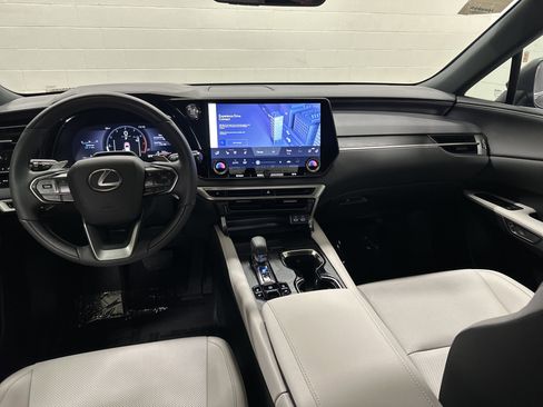 Used 2025 Lexus RX 350 Premium w/ Convenience Package AWD/4WD image 26