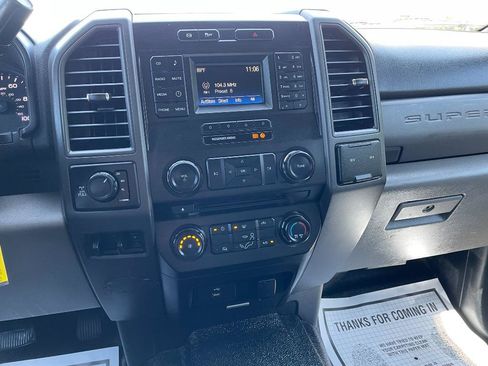 Used 2017 Ford F250 XL w/ Power Equipment Group AWD/4WD image 21