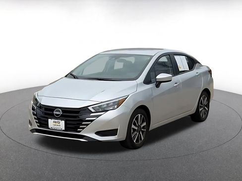 Used 2025 Nissan Versa SV FWD image 7