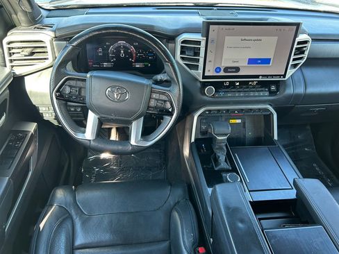 Used 2022 Toyota Tundra Platinum RWD image 18