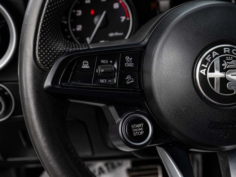 Used 2023 Alfa Romeo Stelvio Ti AWD/4WD image 19