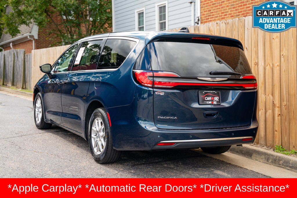 Used 2024 Chrysler Pacifica Touring-L FWD image 9
