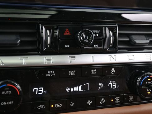 New 2026 Nissan Pathfinder Platinum AWD/4WD image 11