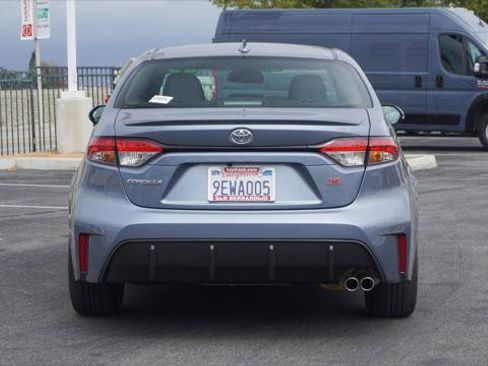 Certified 2023 Toyota Corolla SE w/ SE Premium Package FWD image 6
