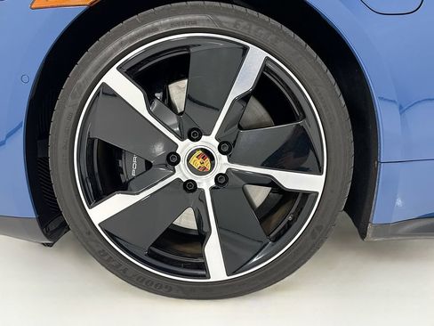 Certified 2024 Porsche Taycan GTS AWD/4WD image 33