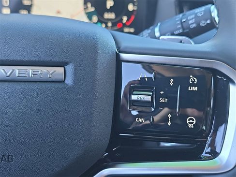 Certified 2025 Land Rover Discovery Sport S image 18