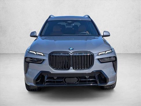 Certified 2026 BMW X7 xDrive40i w/ M Sport Package image 2