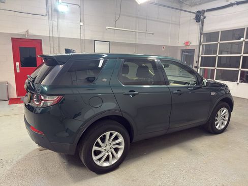 Used 2017 Land Rover Discovery Sport HSE image 7