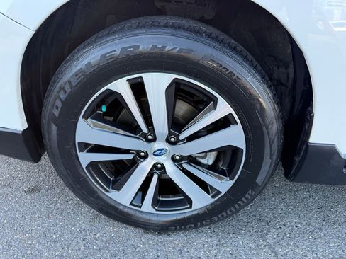 Used 2018 Subaru Outback 2.5i Limited image 27