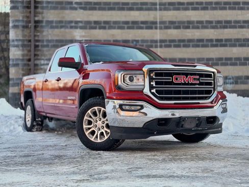 Used 2018 GMC Sierra 1500 SLE w/ SLE Value Package AWD/4WD image 1