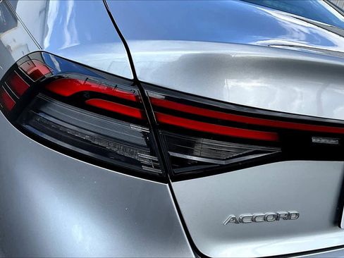 Used 2024 Honda Accord EX image 27