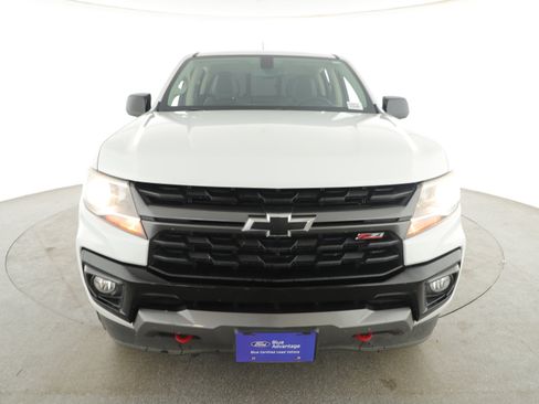 Used 2021 Chevrolet Colorado Z71 image 2