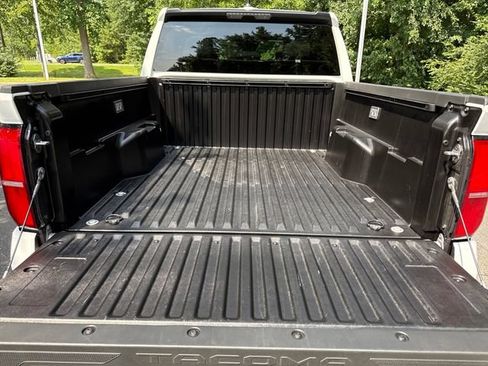 Used 2025 Toyota Tacoma SR5 RWD image 23