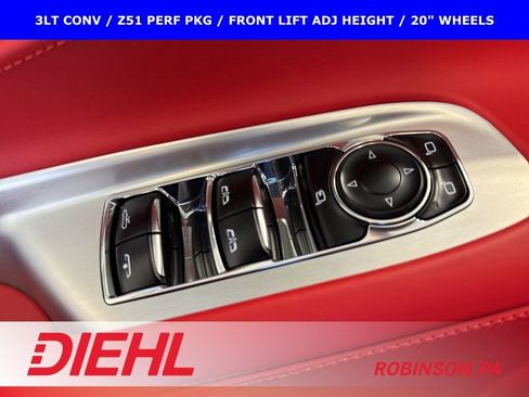 Used 2023 Chevrolet Corvette Stingray w/ Z51 Performance Package image 22