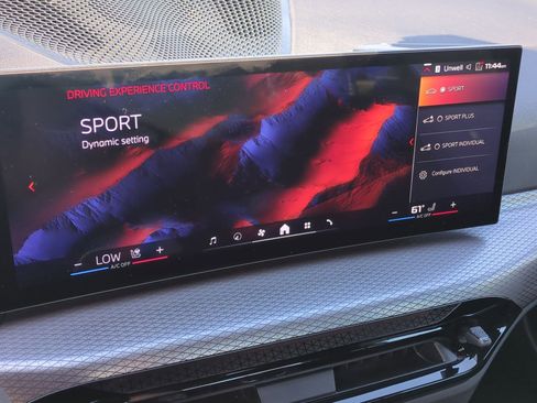 Used 2025 BMW M340i image 24