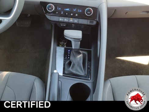 Used 2024 Hyundai Elantra SEL FWD image 22