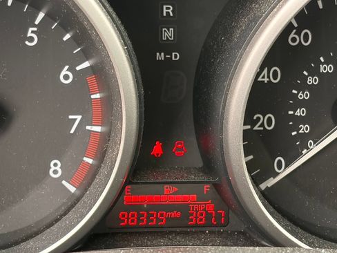 Used 2012 MAZDA MAZDA5 Sport FWD image 12