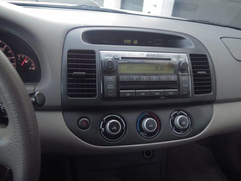 Used 2006 Toyota Camry LE image 8