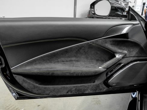 Used 2024 Ferrari Roma image 33