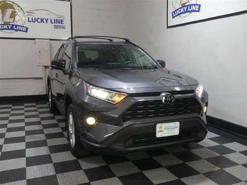 Used 2021 Toyota RAV4 XLE w/ Convenience Package AWD/4WD image 5