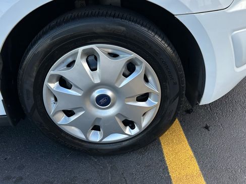 Used 2015 Ford Transit Connect XLT image 23