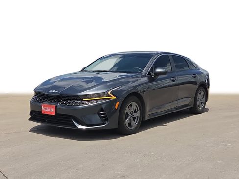 Used 2022 Kia K5 LXS FWD image 1