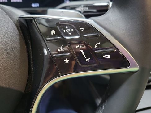 Used 2025 Mercedes-Benz E 450 4MATIC All-Terrain Wagon image 40