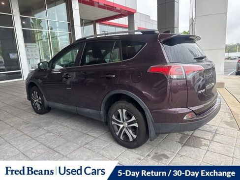 Used 2018 Toyota RAV4 LE w/ Carpet Mat Package AWD/4WD image 14