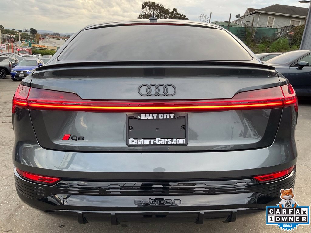 Used 2024 Audi Q8 e-tron Prestige w/ Prestige Package AWD/4WD image 5