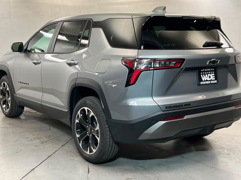 New 2027 Chevrolet Equinox LT w/ Convenience Package II AWD/4WD image 3