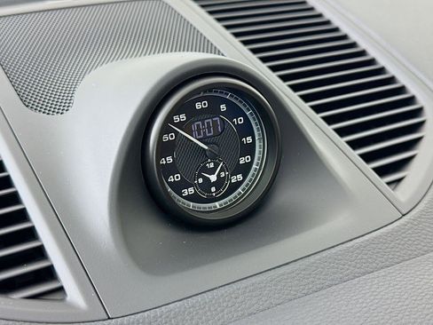 New 2026 Porsche Macan S image 18