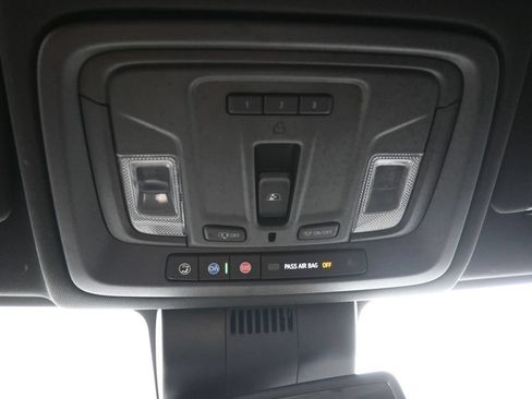 Used 2024 Chevrolet Silverado 1500 ZR2 AWD/4WD image 18