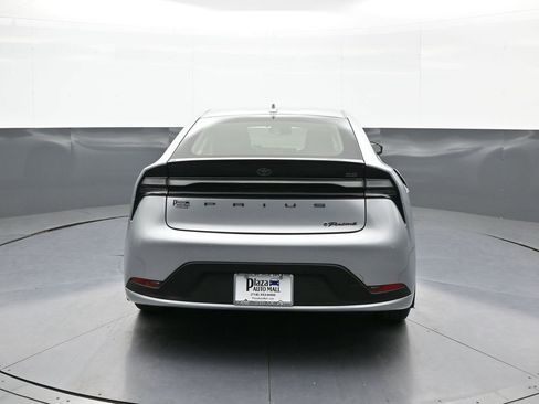 Certified 2024 Toyota Prius Prime SE image 7