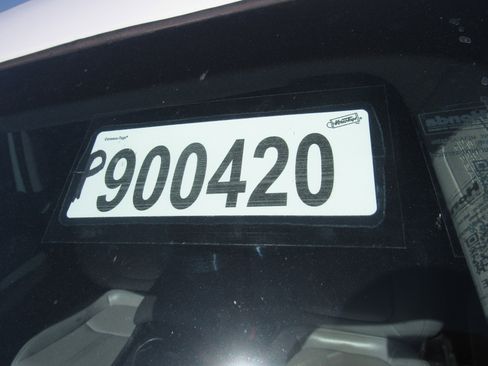 Used 2024 Honda Pilot Touring image 7