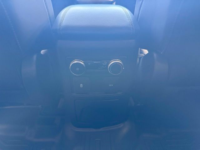Used 2022 Ford Explorer XLT w/ Equipment Group 202A AWD/4WD image 23
