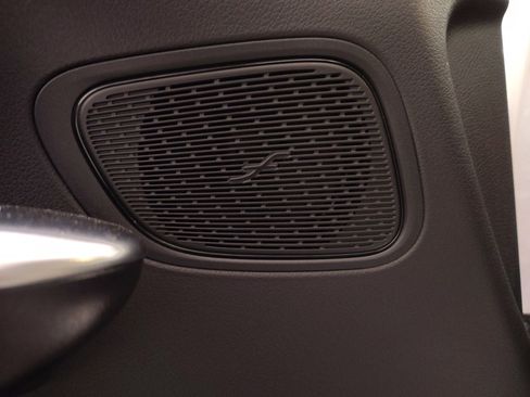 Certified 2025 Mercedes-Benz GLC 300 GLC 300 image 19